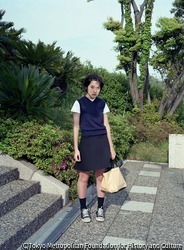 作品画像:少女1 湘南国際村、神奈川