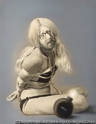 作品画像:(縛られた女装の男)