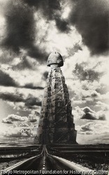 作品画像:(道の彼方の遺跡)