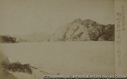 作品画像:小笠原島父島ノ内旭山並奥村ヲ大村ヨリ眺望ノ景
