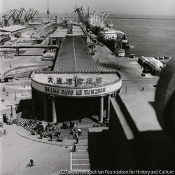 作品画像：大連港・第一桟橋・大連 1981