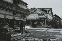 作品画像:土蔵造りの店・奈良県五條市
