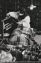作品画像:機屋の女
