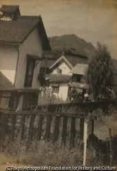 作品画像:白壁のある風景