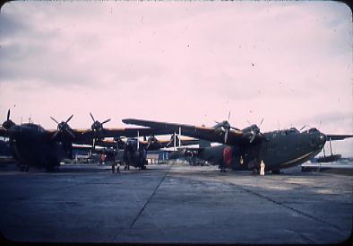 作品画像:横須賀基地の日本軍飛行艇 1