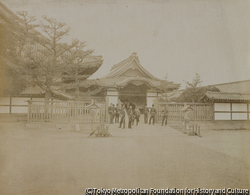 作品画像:西京 西本願寺門内