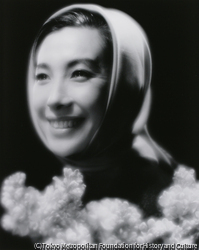作品画像:新珠 三千代