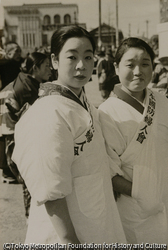 作品画像:国防婦人会の女性