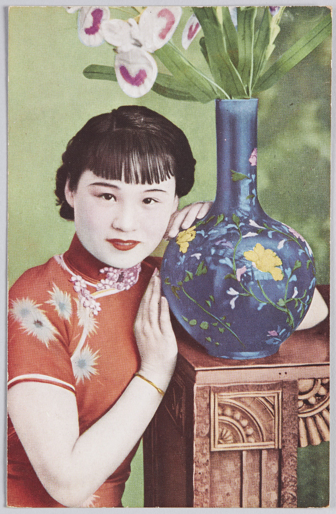 作品画像:中国服の女性