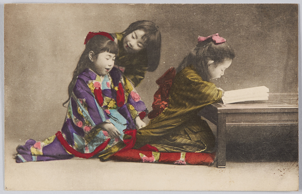 作品画像:3人の少女