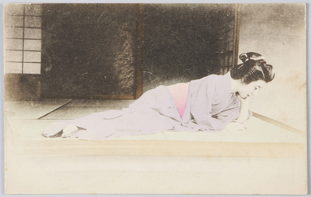 作品画像:横たわる女性