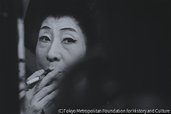 作品画像:水谷八重子 「鏡の中」 1974.11.14. 新橋演舞場