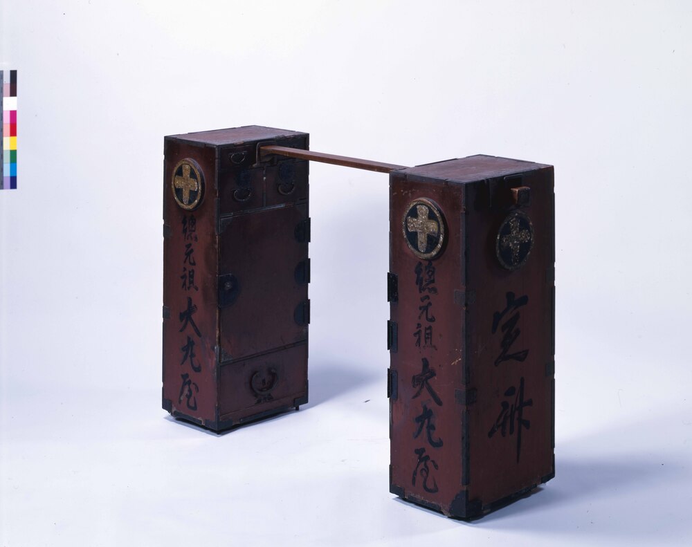 作品画像:定斎売り薬箱
