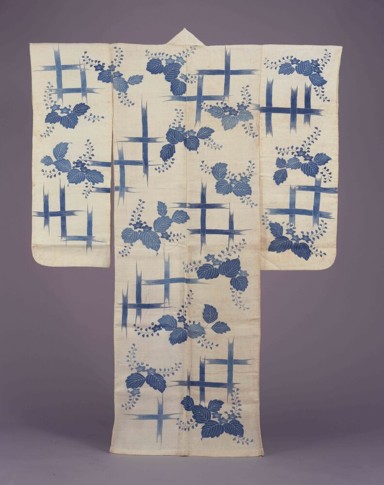 作品画像:白麻地破垣桐模様帷子