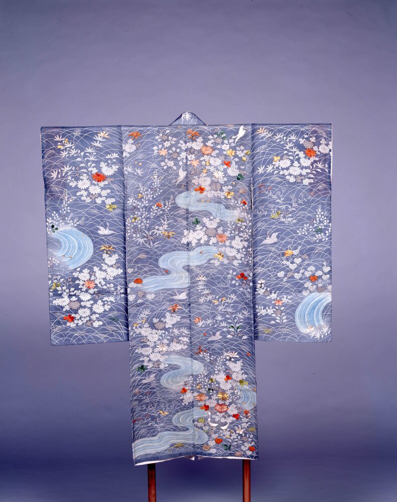 作品画像:鼠絽地秋草模様中裁