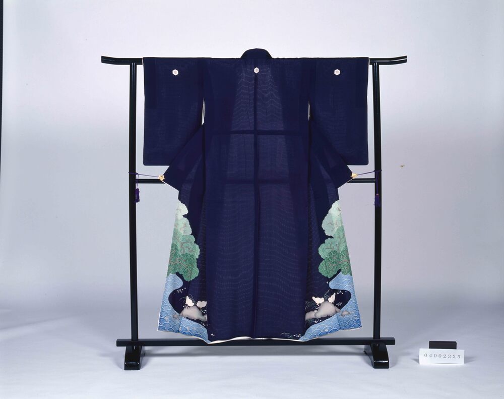 作品画像:紺絽地水鳥青海波文様染縫付け下げ
