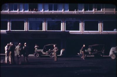 作品画像:アメリカ兵とジープ、日光金谷ホテルで