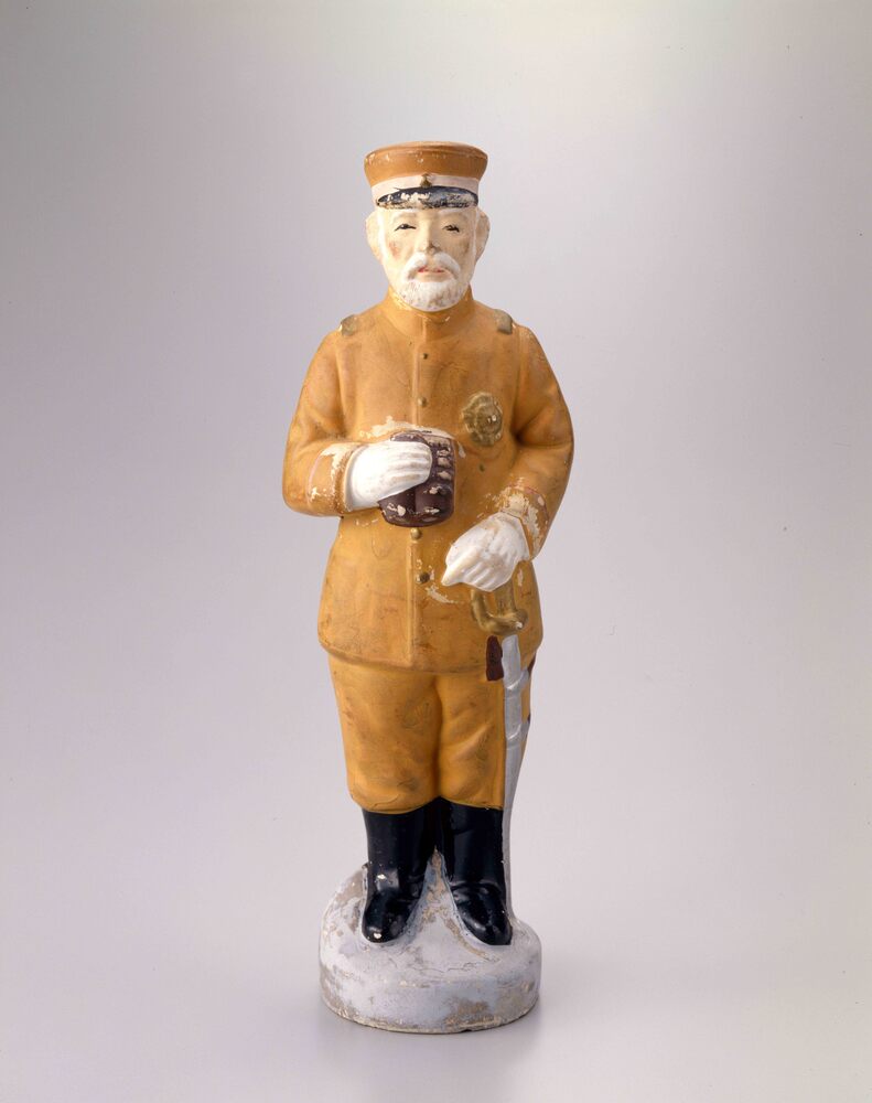 作品画像:素焼将校人形