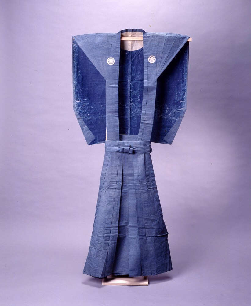 作品画像:江戸小紋地着物他一括資料 裃(半袴)浅葱麻地鮫文丸に橘紋付