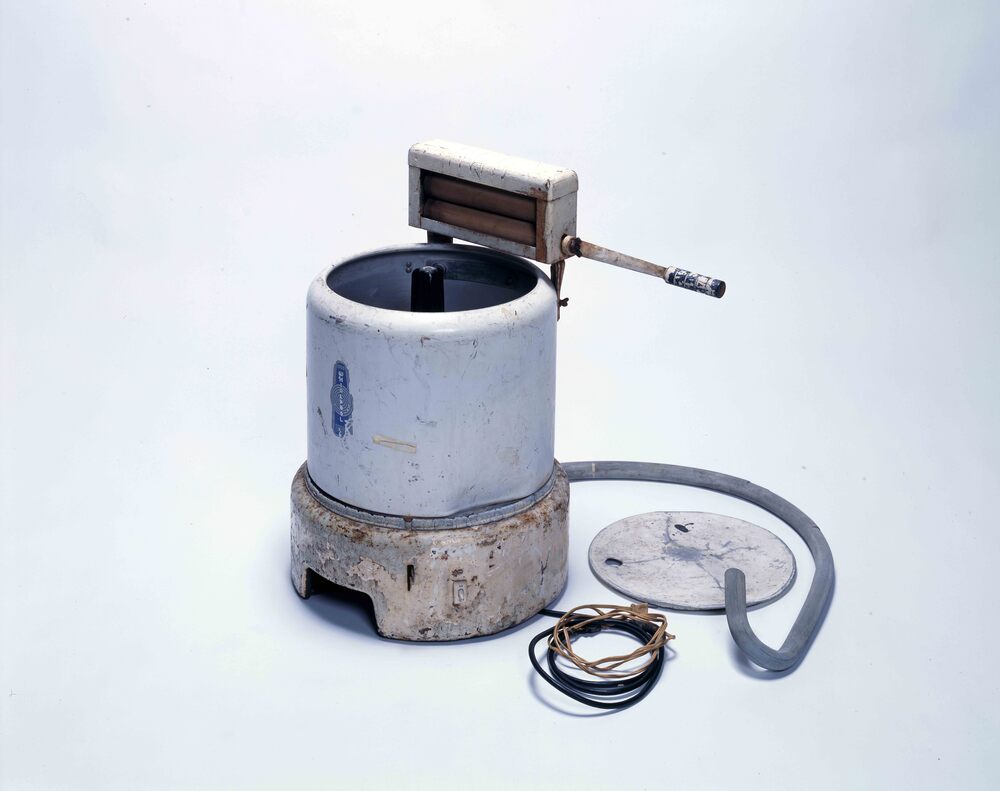 作品画像：撹拌式電気洗濯機