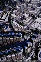 作品画像:稲城のマンション群