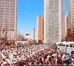 作品画像：民族の祭典