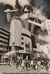 作品画像:(人々を操る男)