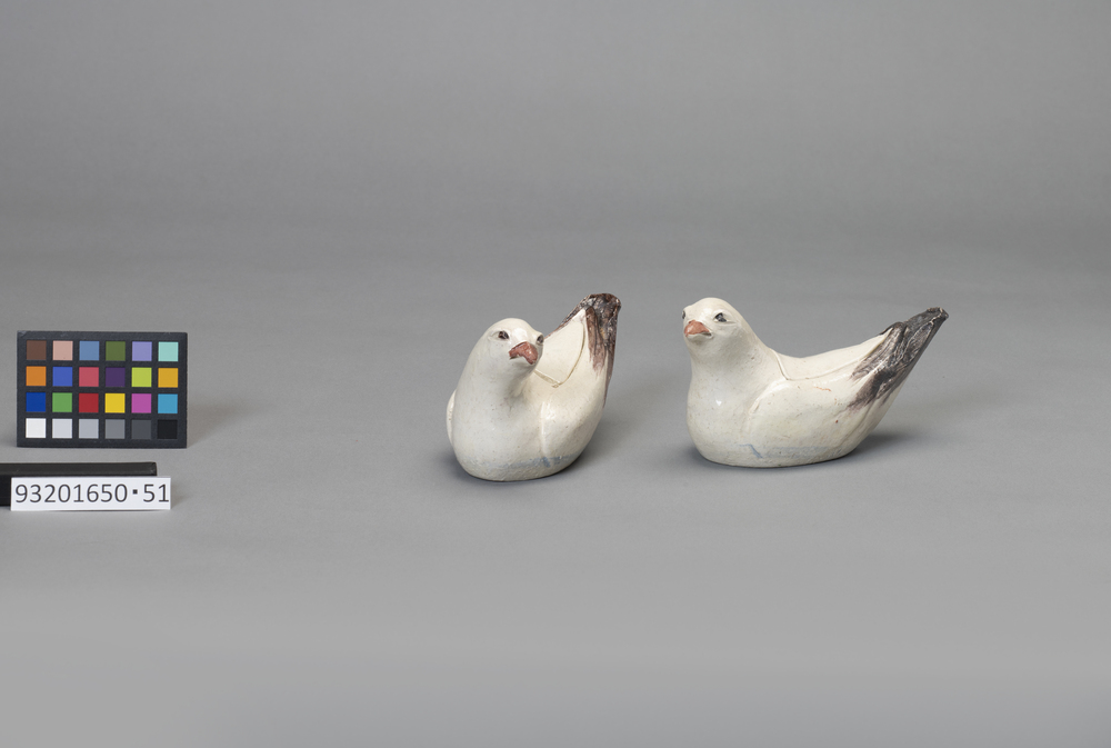 作品画像:隅田川焼向付(都鳥)