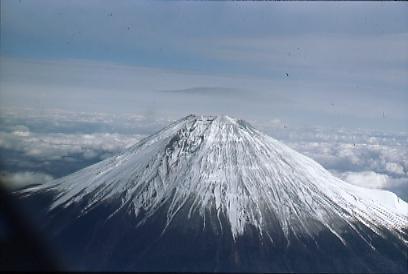 作品画像:富士とその噴火口の近景 1