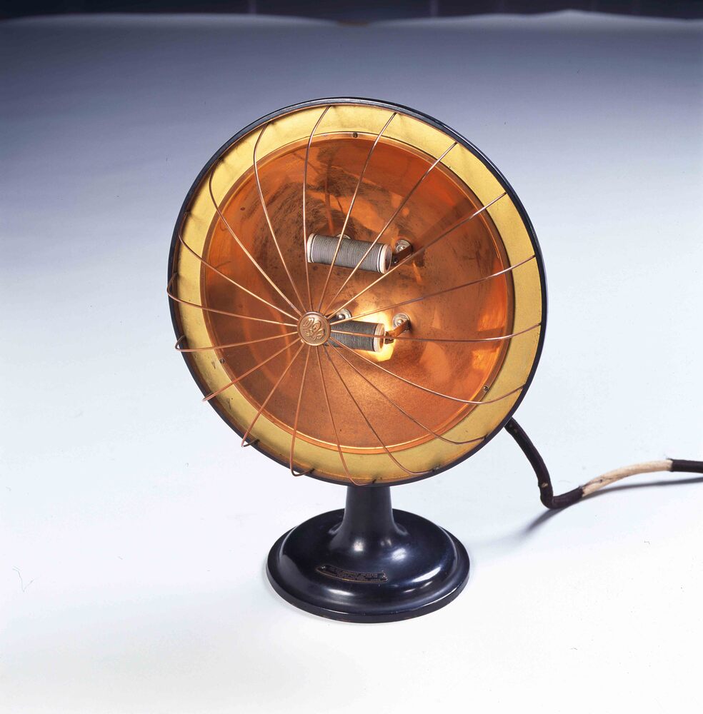 作品画像：電気ストーブ
