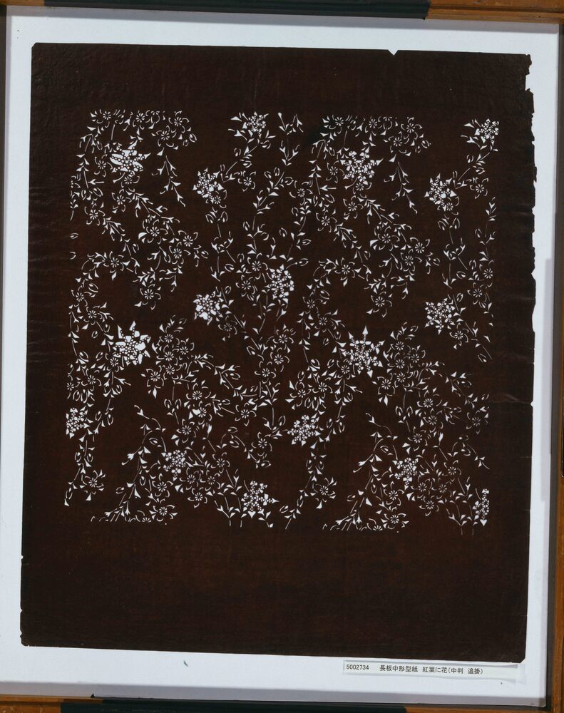 作品画像：長板中形型紙 紅葉に花(中判 追掛)