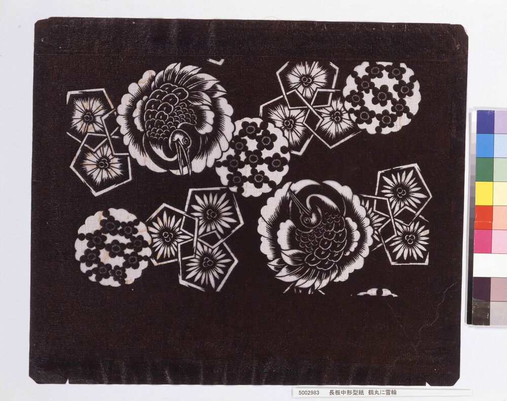 作品画像:長板中形型紙 鶴丸に雪輪