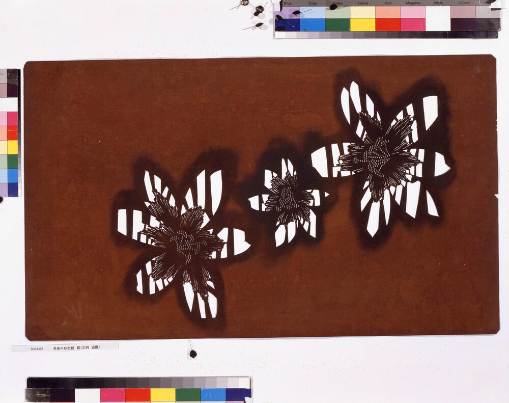 作品画像:長板中形型紙 桜(大判 追掛)