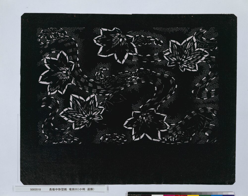 作品画像:長板中形型紙 竜田川(小判 追掛)