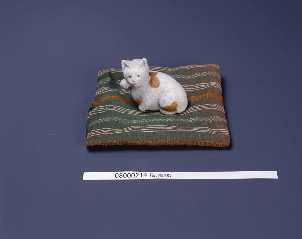 作品画像:猫(陶器)