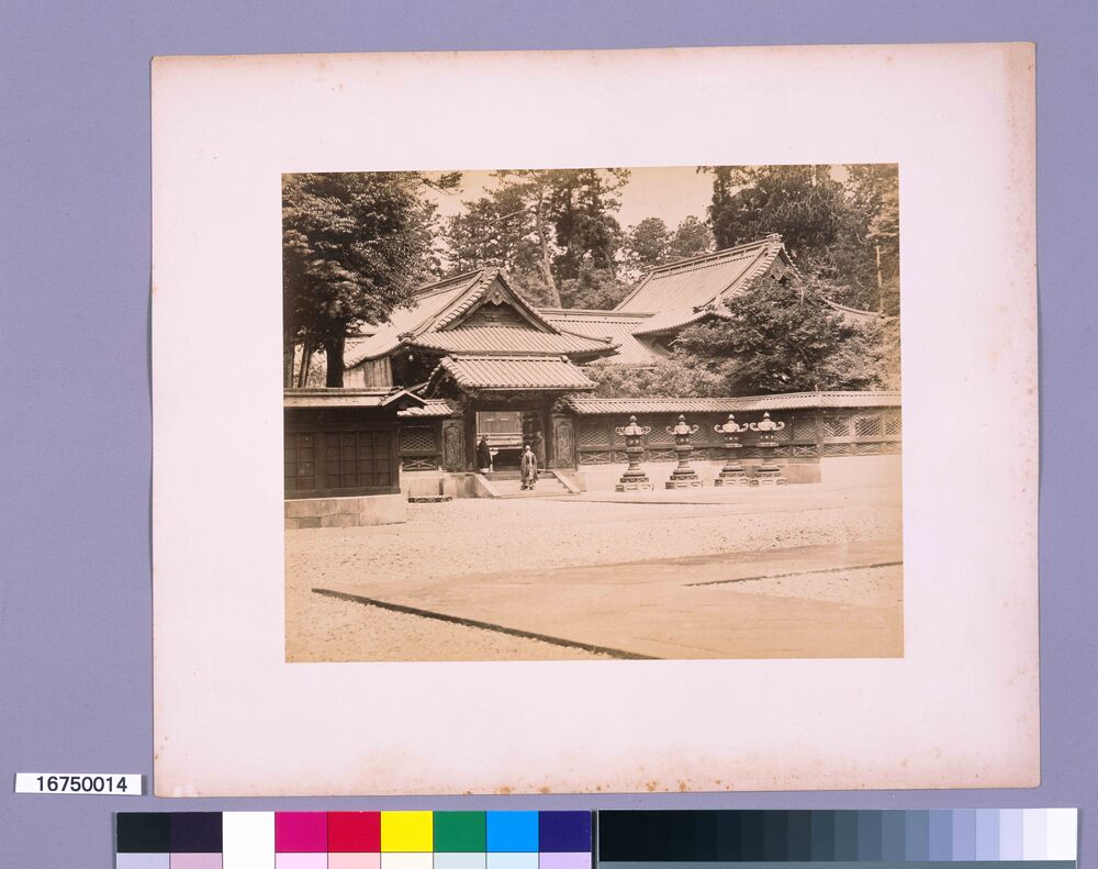 寛永寺二之御霊屋　仕切門