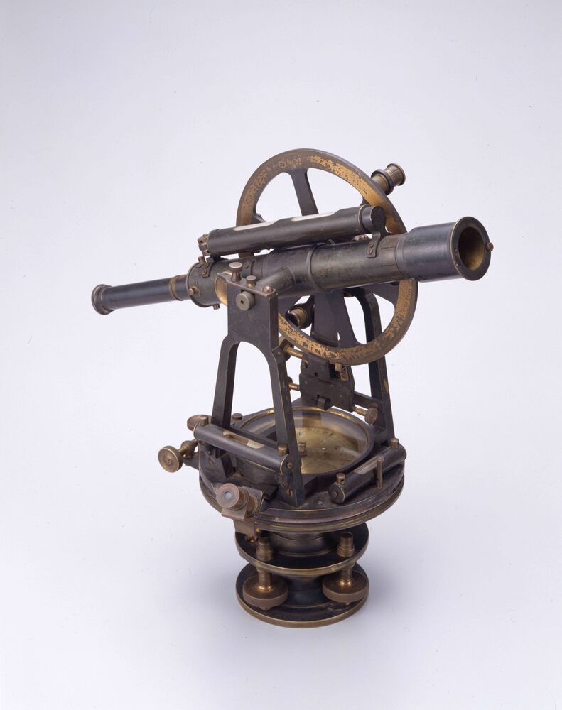 作品画像:測量器