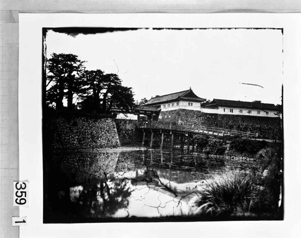 作品画像:旧江戸城写真ガラス原板 竹橋門