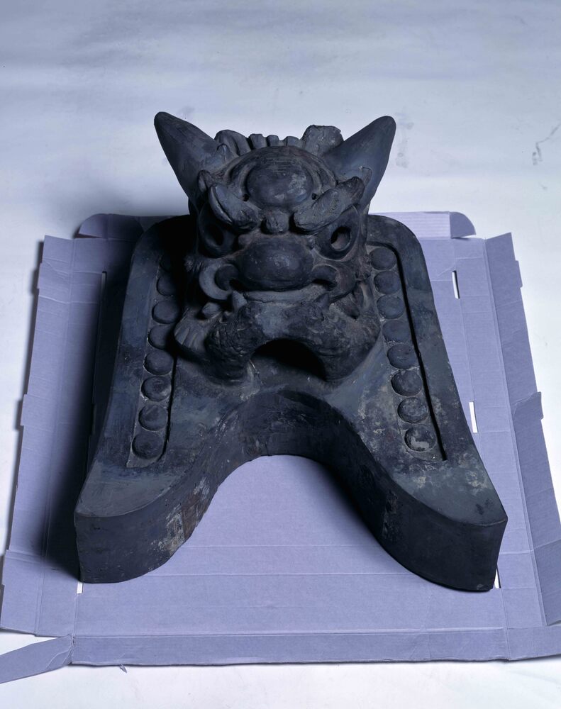 作品画像:旧浅草寺観音堂隅棟鬼瓦(二の隅)