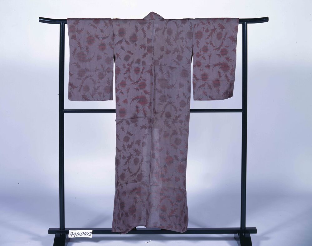 作品画像:訪問着(夏用)灰地にアザミ模様