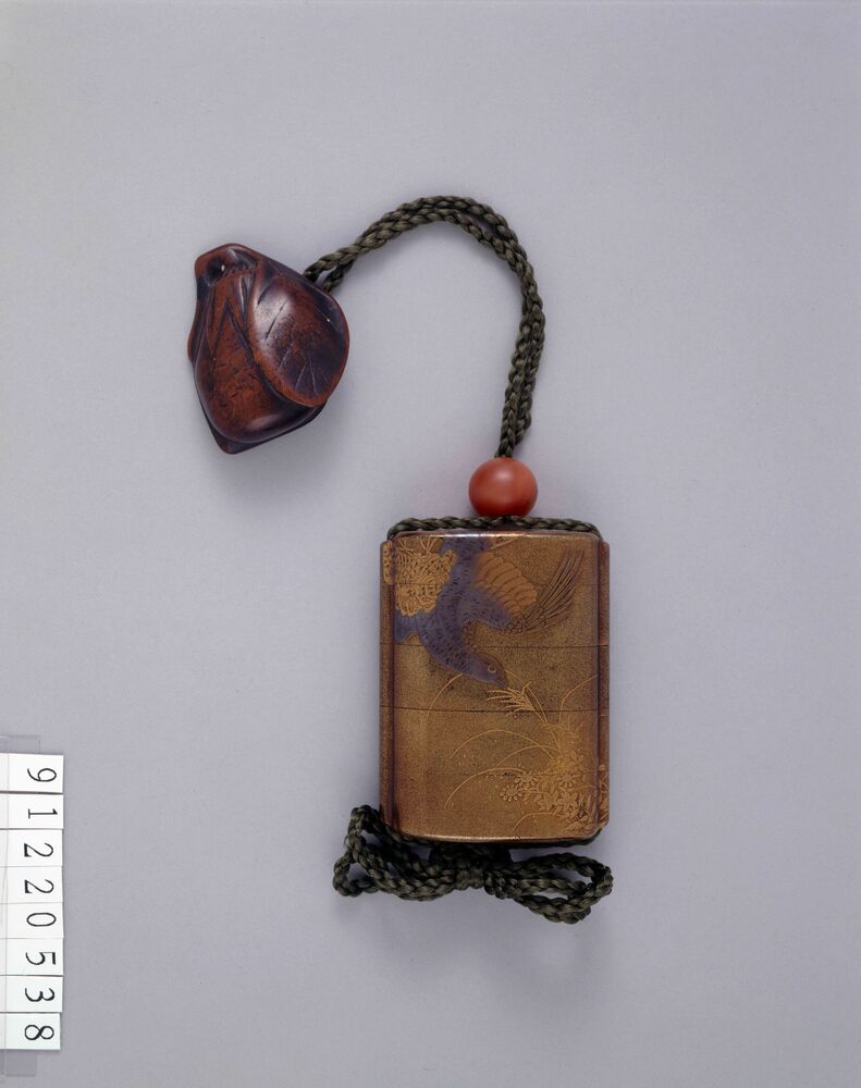 作品画像:鷹鶉蒔絵印籠