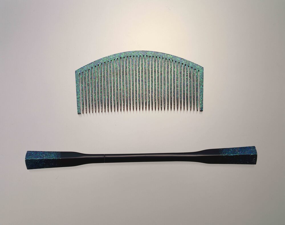 作品画像:鼈甲台貝杣田地櫛・笄