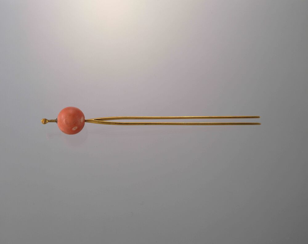 作品画像：銀鍍金珊瑚飾耳掻簪