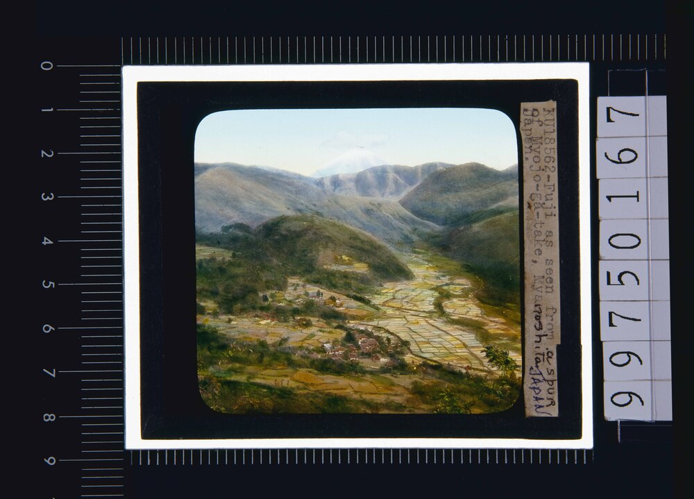 作品画像:富士山(幻燈原板)