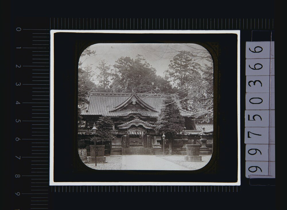 作品画像:東京 上野東照宮(幻燈原板)