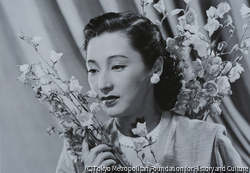 作品画像：高峰三枝子