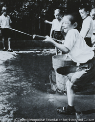 作品画像:工作で作った水鉄砲、京橋小学校