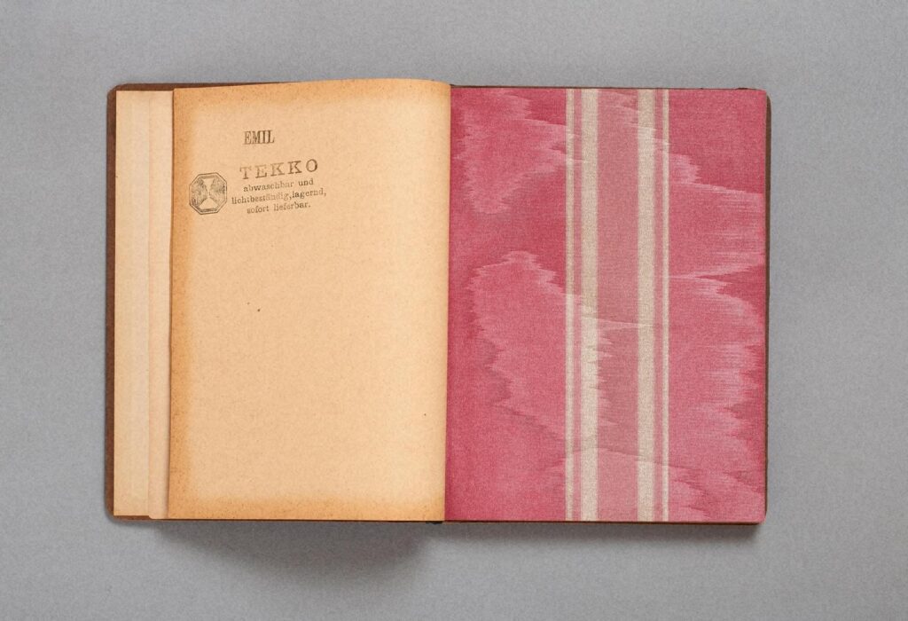 作品画像：テッコー・ザルブラ壁紙見本帳