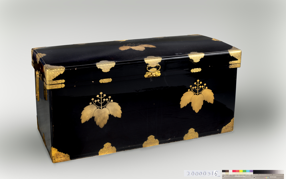 作品画像：三井家長持