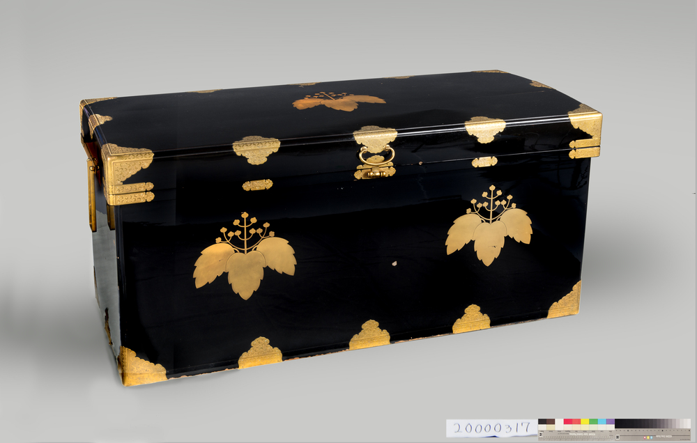 作品画像：三井家長持